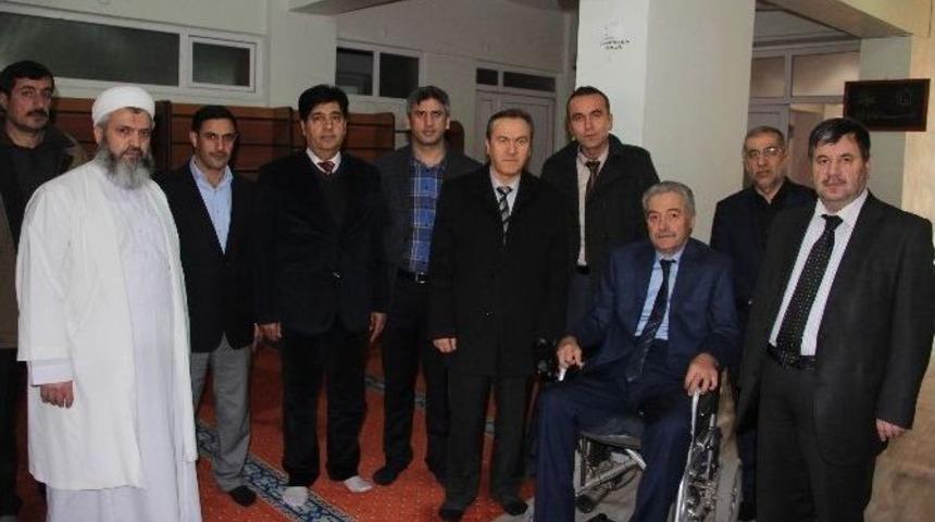 Elazığ B&ouml;lge Camisi&rsquo;nde Engelliler İ&ccedil;in Rampa Yapıldı