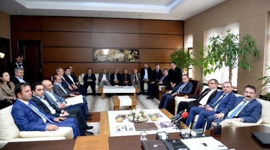 Ak Parti&rsquo;den Başkan K&uuml;lc&uuml;&rsquo;ye Ziyaret