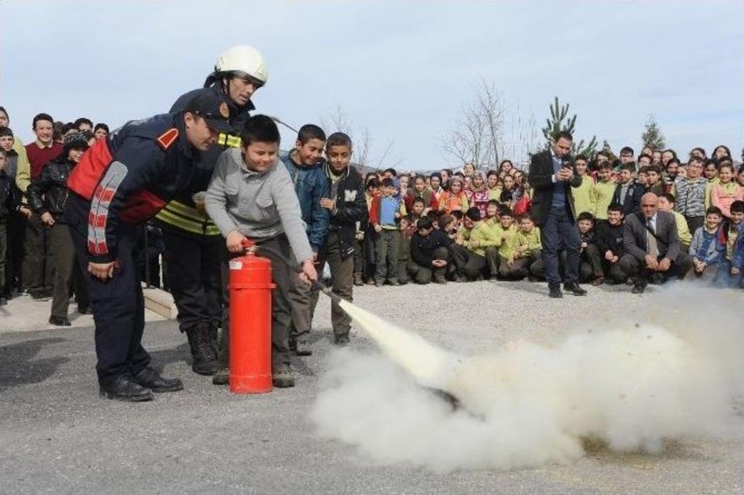 Yavuz Sultan Selim Ortaokulu &Ouml;ğrencilerine Yangın Eğitimi