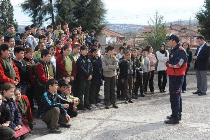 Yavuz Sultan Selim Ortaokulu Öğrencilerine Yangın Eğitimi G3