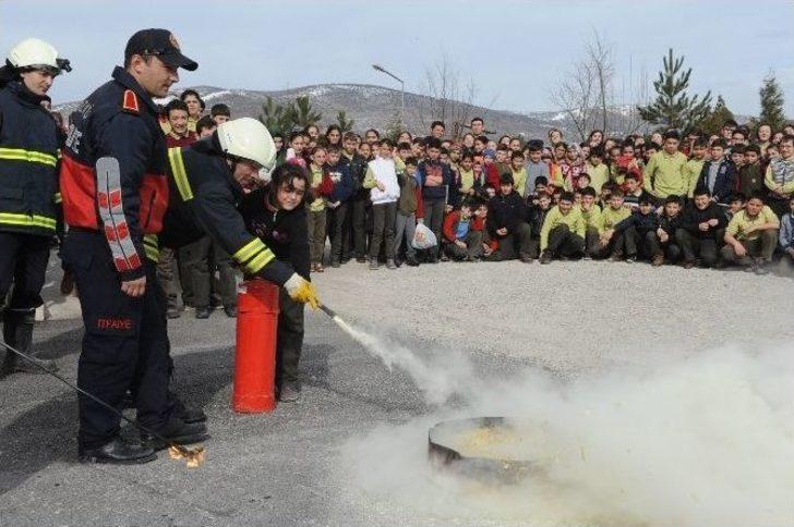 Yavuz Sultan Selim Ortaokulu Öğrencilerine Yangın Eğitimi G5