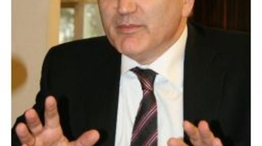 Faruk Özlü: “28 Şubat Tarihimize Çalınmış Kara Bir Lekedir”