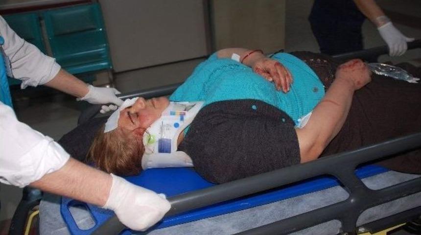 Hasta Taşıyan Ambulans Kaza Yaptı: 5 Yaralı