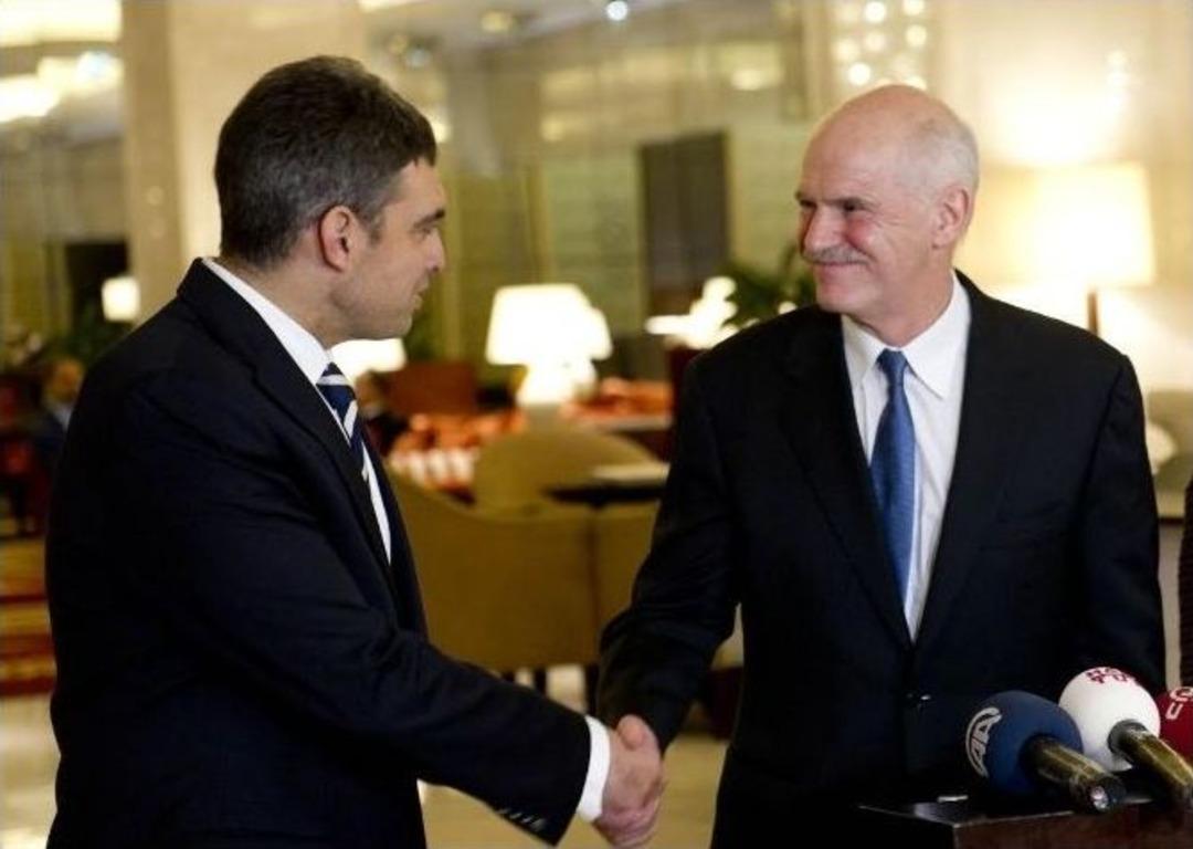 Kılı&ccedil;daroğlu, Papandreu İle Bir Araya Geldi