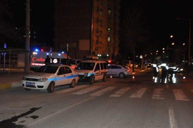 Adıyaman'da Ambulans Ile Hafif Ticari Araç Çarpıştı: 7 Yaralı