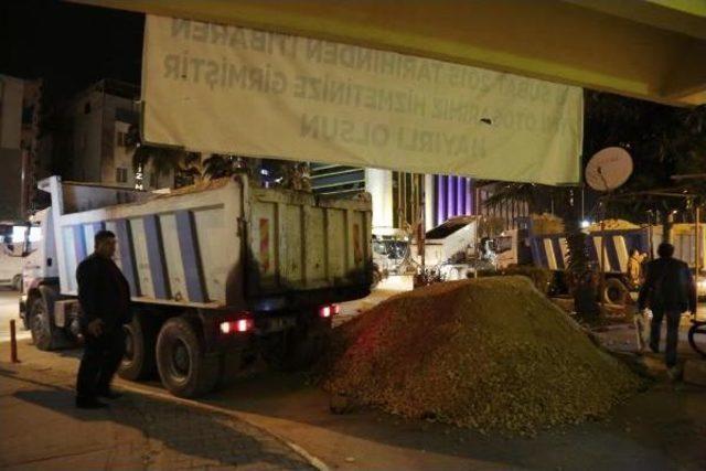 29 Yıllık Otogar Giriş Ve Çıkışlarına Kum Dökülerek Kullanıma Kapatıldı