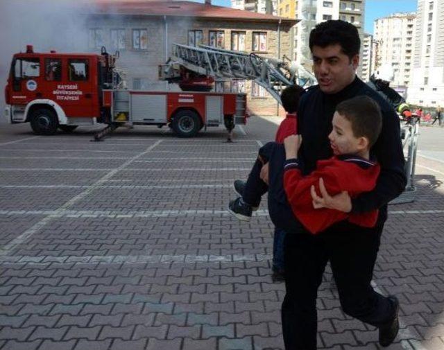 İlkokuldaki Tatbikat, Gerçeğini Aratmadı