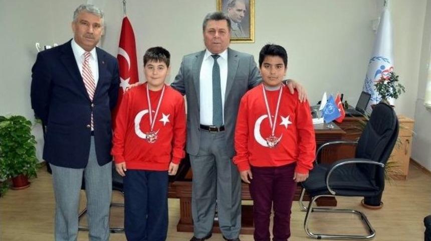 Aydın&rsquo;dan Halterde &Ccedil;ifte T&uuml;rkiye Derecesi