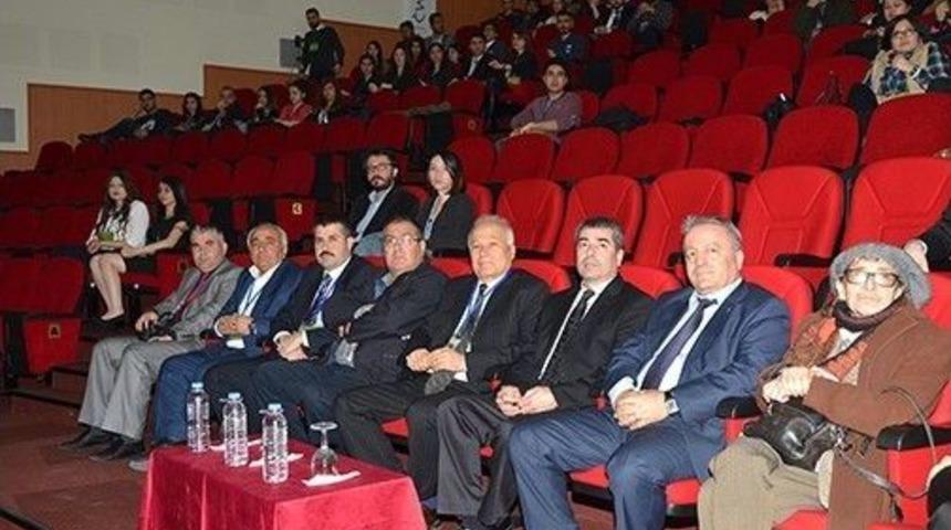 &Uuml;niversite &Ouml;ğrencileri Mersin &Ccedil;evre Kongresi&rsquo;nde Buluştu