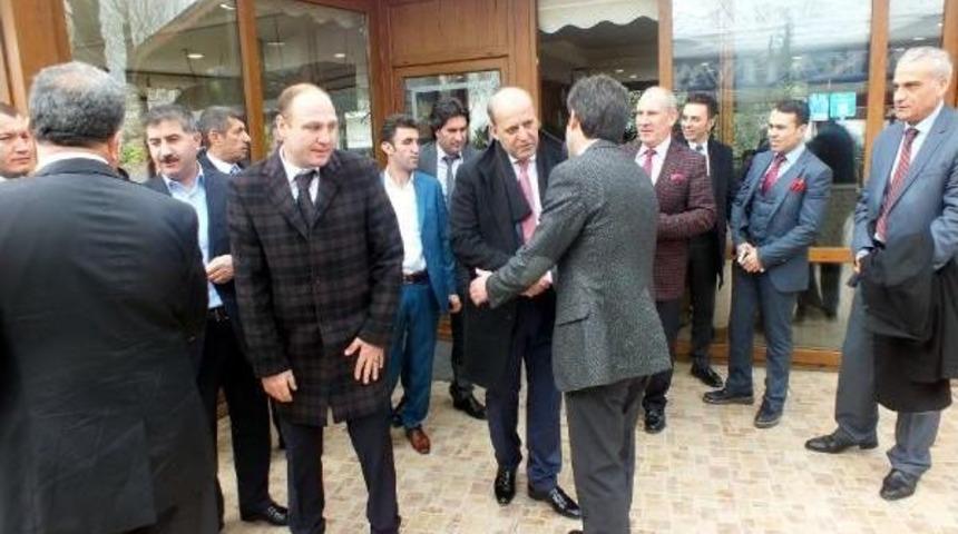 Konuşma Hakkı Verilmeyince Van Ekonomi Zirvesi'nden &Ccedil;ekildiler