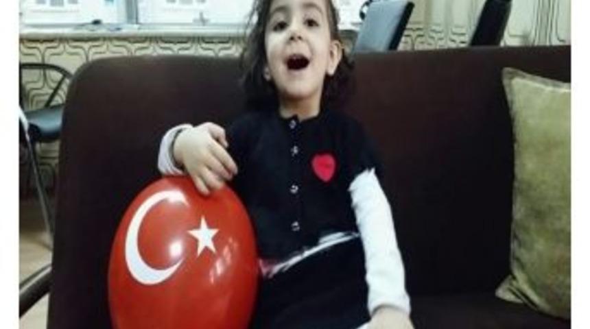 K&uuml;&ccedil;&uuml;k Beren&rsquo;in &rsquo;demba Ba&rsquo; Sevgisi