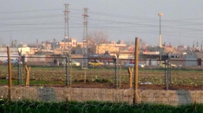 Tilhamis'in Işid'ten Kurtarılması Kamışlı'da Silah Sıkılarak Kutlandı, Nusaybin'den Izlendi