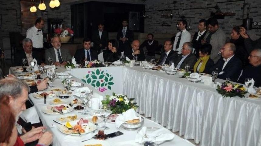 Hdp Eş Genel Başkanı Demirtaş Antalya&rsquo;da
