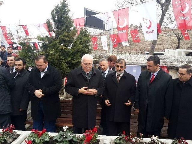 Necmettin Erbakan, Mezarı Başında Anıldı