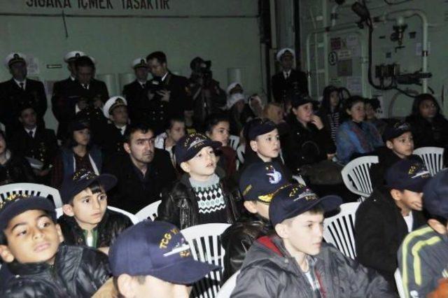 Korumaya Muhta&ccedil; &Ccedil;ocuklar Donanma Gemilerinde 3