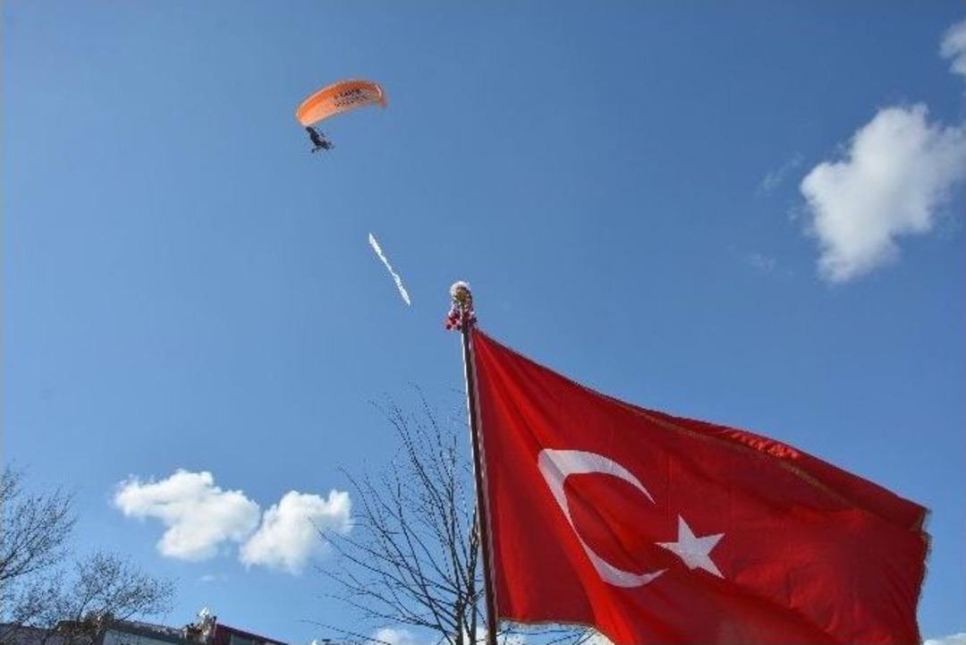 Deve Kervanı Balıkesir Sokaklarında