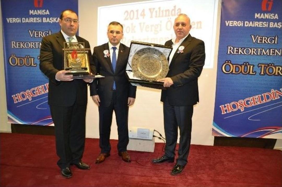 Manisa&rsquo;da Vergi Rekortmenleri &Ouml;d&uuml;llendirildi