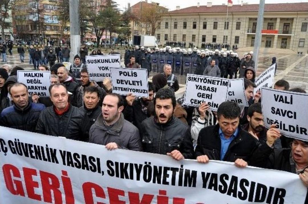 Eskişehir&rsquo;de İ&ccedil; G&uuml;venlik Yasa Tasarısı Eylemi