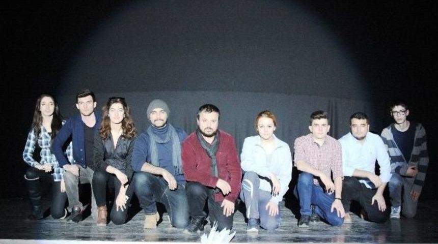 &ldquo;&ouml;denmiş Bedeller&rdquo; Elazığ Ve Bing&ouml;l&rsquo;de Sahnelendi