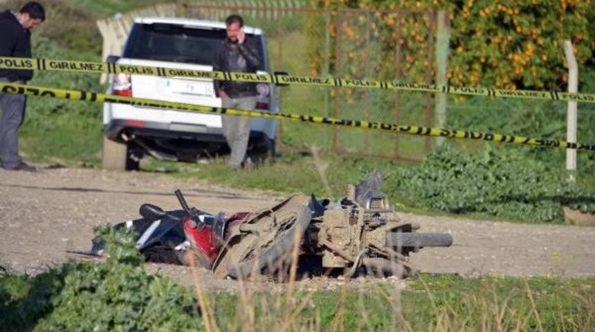 Kuş Avlayan &Ouml;ğretmen, Bek&ccedil;iyi &Ouml;ld&uuml;rd&uuml;