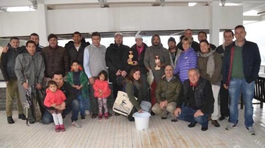 Fethiye'de Oltayla Balık Tutma Yarışması Heyecanı