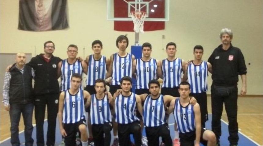 Ayvalıkg&uuml;c&uuml; Basketbolda Dolu Dizgin