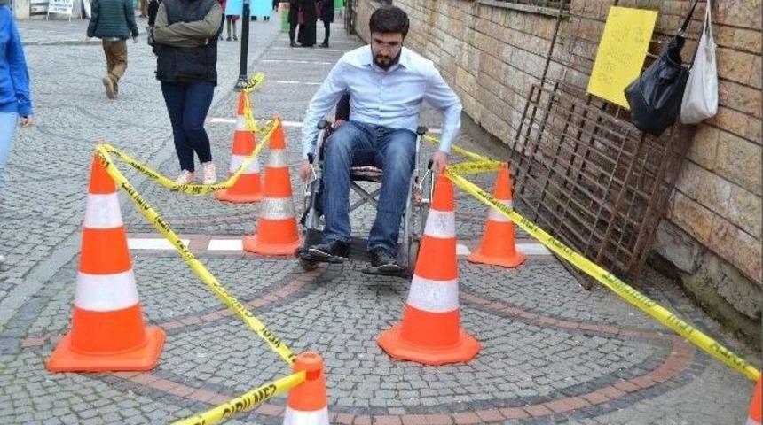 Engellilerin Sıkıntılarına Ortak Olmaya &Ccedil;alıştılar