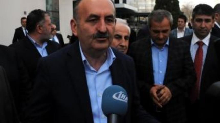 Bakan M&uuml;ezzinoğlu&rsquo;dan Cem Yılmaz&rsquo;a İmalı Teşekk&uuml;r