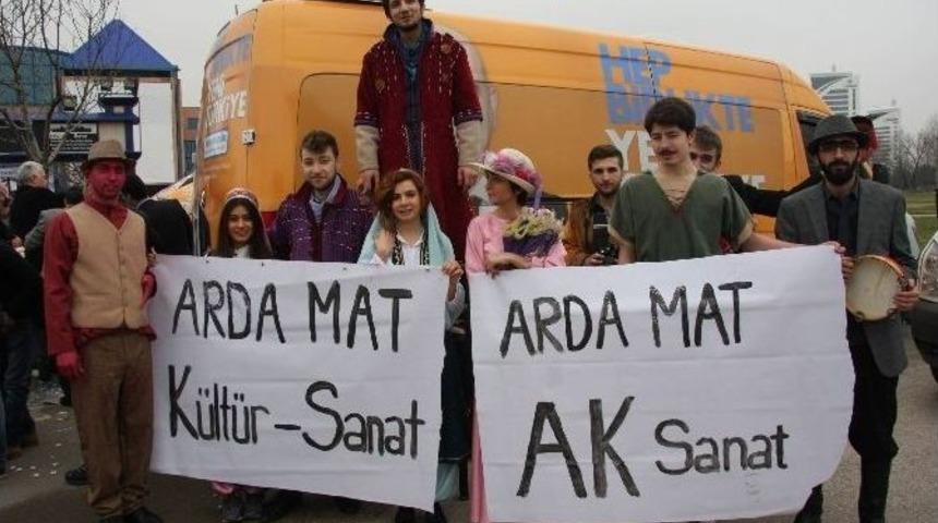 Milletvekili Aday Adayına &Ouml;ğrencilerinden Tiyatrolu Destek