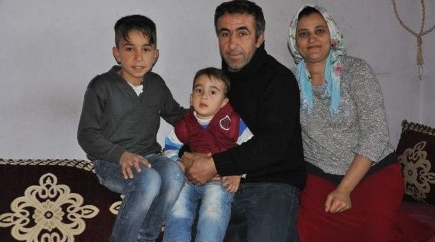 Doğuştan Y&uuml;r&uuml;me Ve Konuşma Engelli Baver Yardım Bekliyor