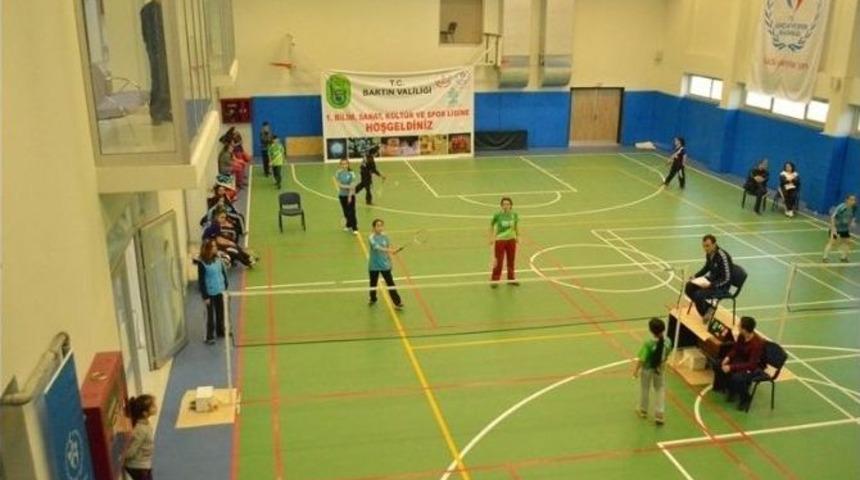 Bartın&rsquo;da Badminton M&uuml;sabakaları Sona Erdi