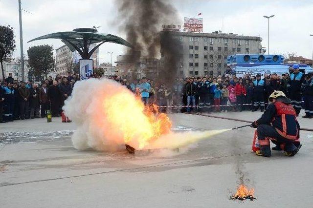 Bağcılar&rsquo;da Yangın S&ouml;nd&uuml;rme Tatbikatı 1