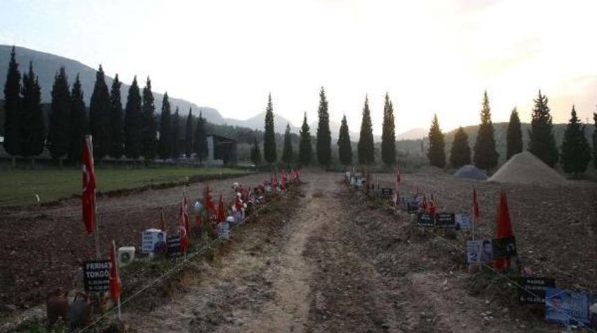 Soma Maden Şehitliği Anıtı Inşaatına Başladı