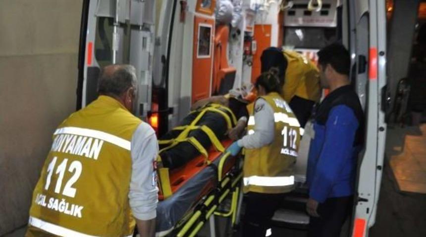 Otomobilin &Ccedil;arptığı Gen&ccedil; Ağır Yaralandı