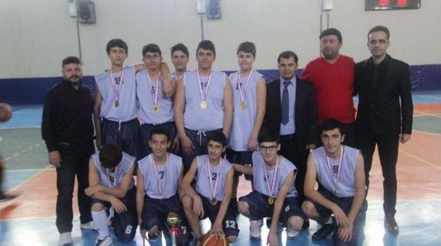 Kilis Belediyespor Basketbolda Şampiyon Oldu