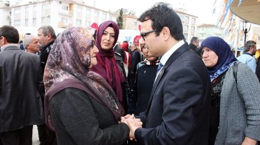 Ak Parti Aday Adayı Şakır&rsquo;dan Ziyaret&ccedil;ilere &lsquo;kıstırma&rsquo; İkramı