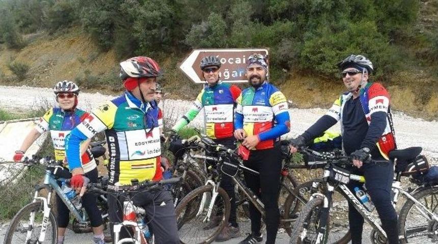 Y&uuml;z&uuml;nc&uuml; Tur, Kocain Mağarası&rsquo;na