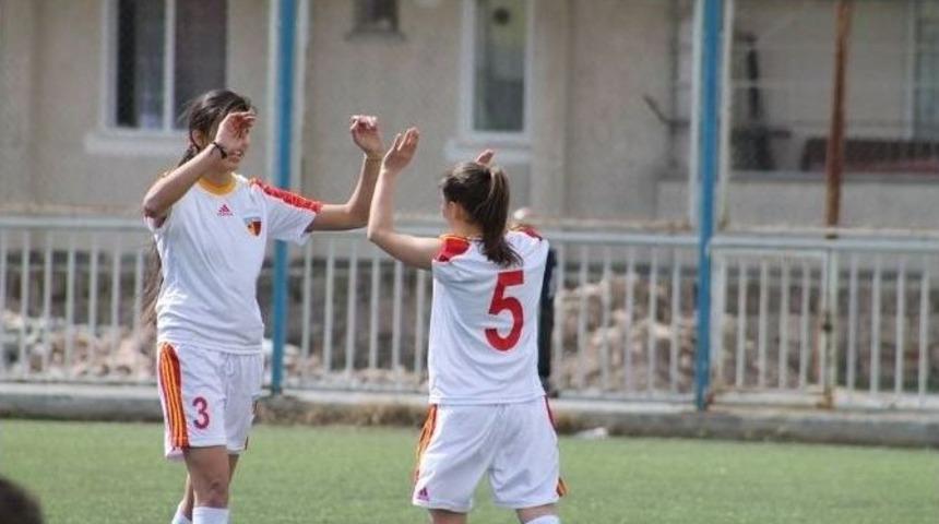 Kadınlar &Uuml;&ccedil;&uuml;nc&uuml; Futbol Ligi 4. Grup