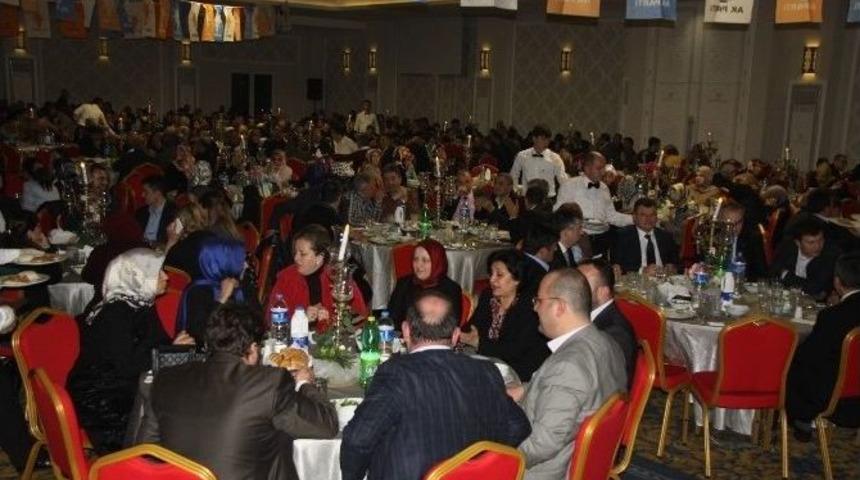 Ak Parti Aday Adayları İneg&ouml;l Teşkilatına Tanıtıldı