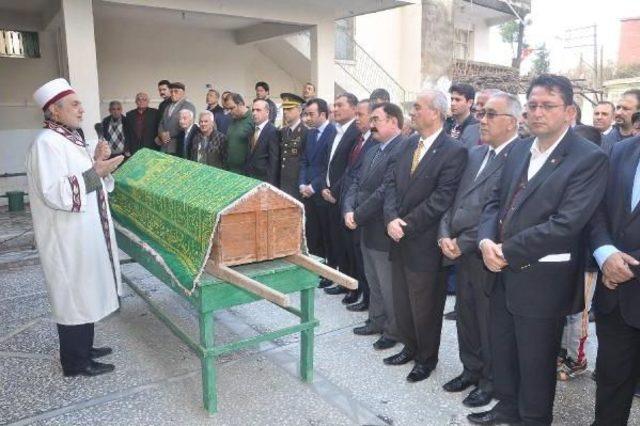 Yaşar Kemal I&ccedil;in K&ouml;y&uuml;nde Gıyabi Cenaze Namazı 3