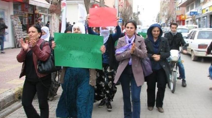 Viranşehir'de İ&ccedil; G&uuml;venlik Yasası Protestosu