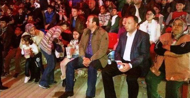 Ceyhan&rsquo;da Arena Sirki&rsquo;ne Yoğun İlgi 1