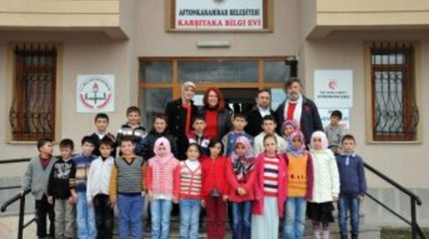 Afyonkarahisar Belediyesi Miniklerin &ldquo;fotoğraf&ccedil;ılığa&rdquo; İlk Adımı Atmalarına Yardımcı Oldu