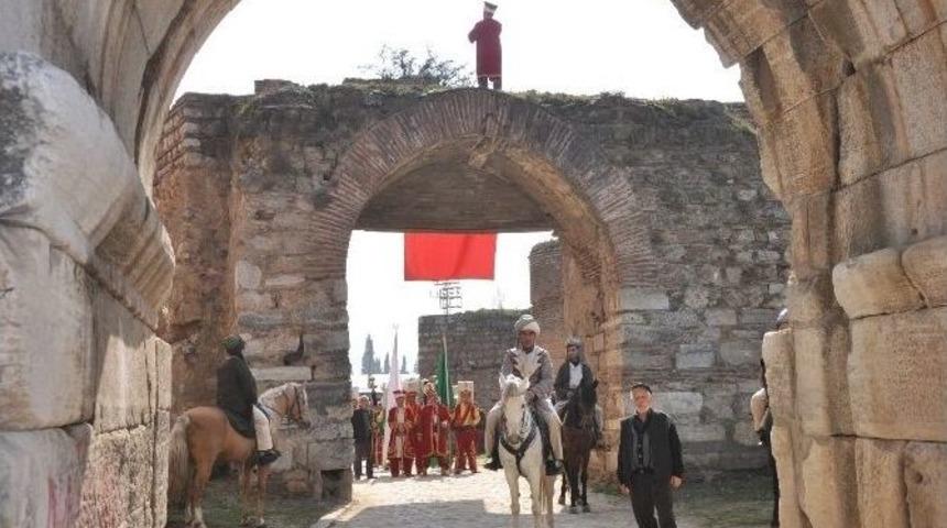 İznik’in Fethi İlk Defa Resmi Törenle Kutlandı