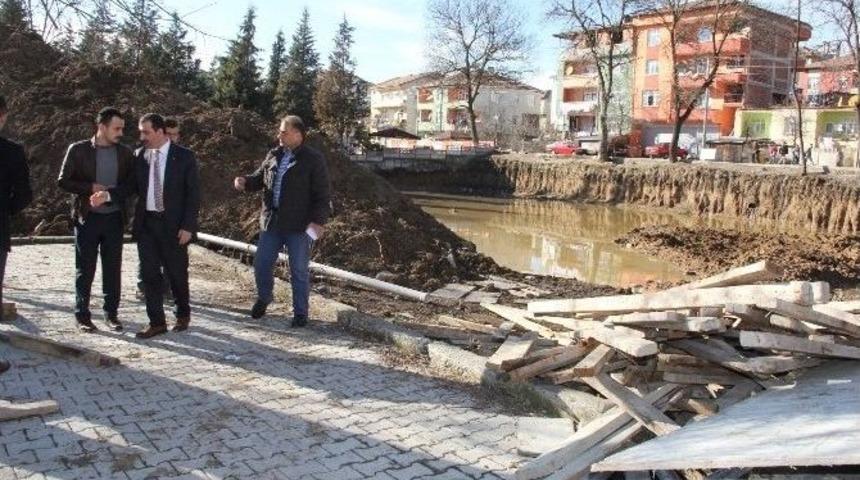 Sarıcaoğlu Yeni D&uuml;ğ&uuml;n Salonunda İncelemelerde Bulundu