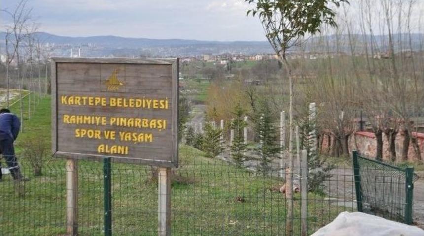 Kartepe Belediyesi Pınarbaşı Parkı&rsquo;nda &Ccedil;alışma Yaptı