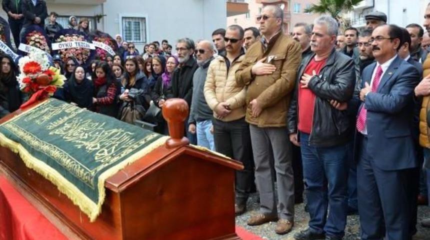 Kazada &Ouml;len &Uuml;niversiteli Toprağa Verildi