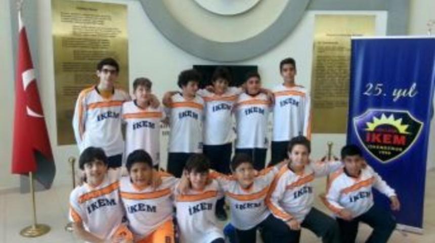 &Ouml;zel İkem Koleji Basketbolda İskenderun Birincisi
