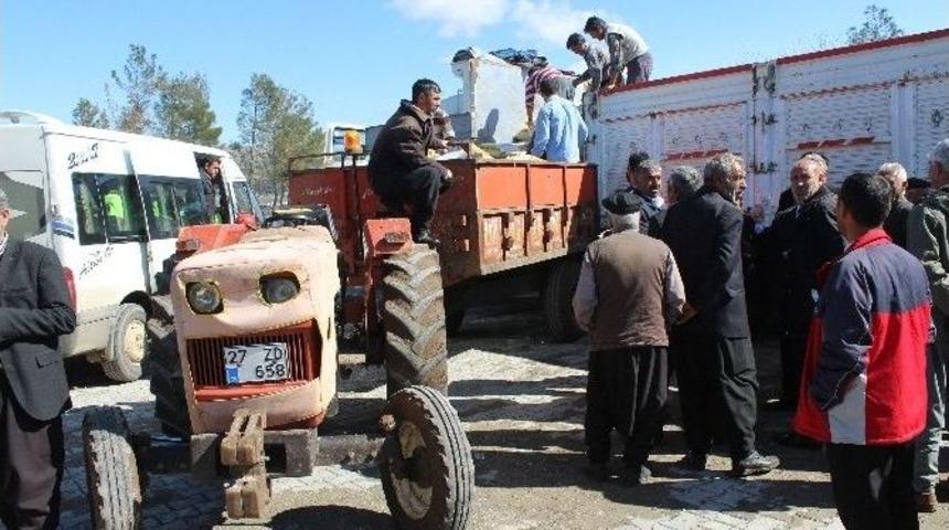 Gaziantep B&uuml;y&uuml;kşehirden K&uuml;&ccedil;&uuml;kbaş Hayvan Yetiştiricilerine Yem Desteği Yapıldı