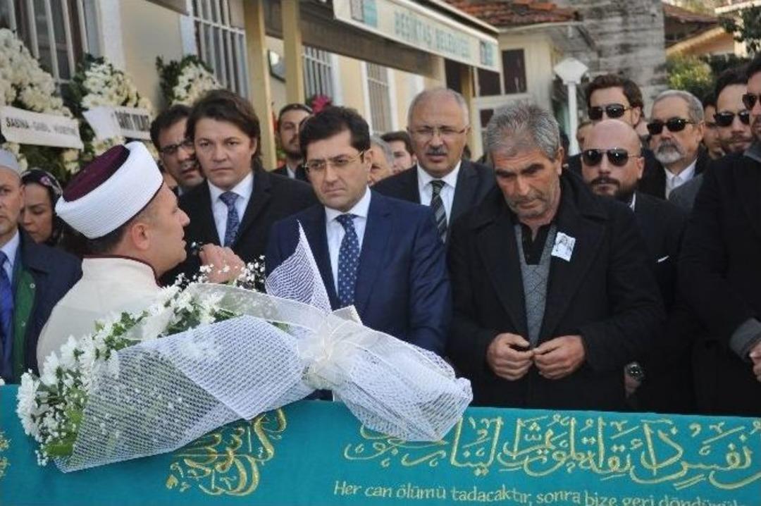 &Uuml;nl&uuml; Diyetisyen Yelda Kahvecioğlu&rsquo;na G&ouml;z&uuml; Yaşlı Veda